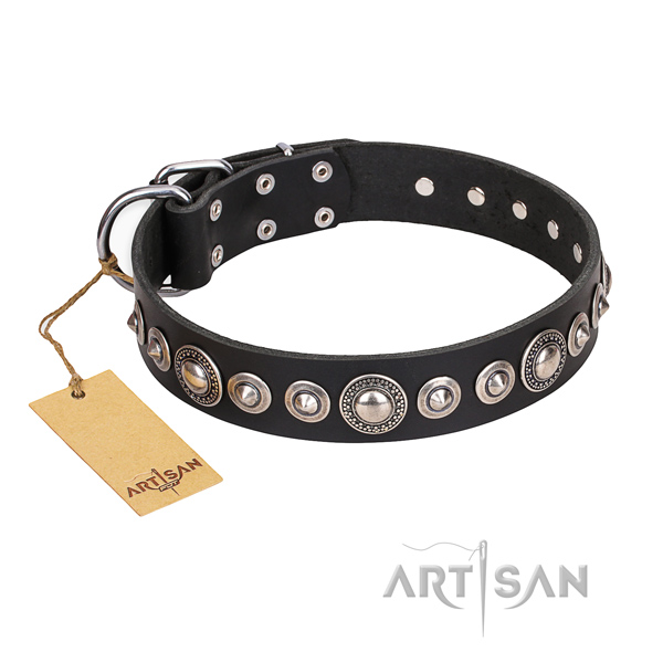 Natural genuine leather dog collar made of top notch material with durable buckle