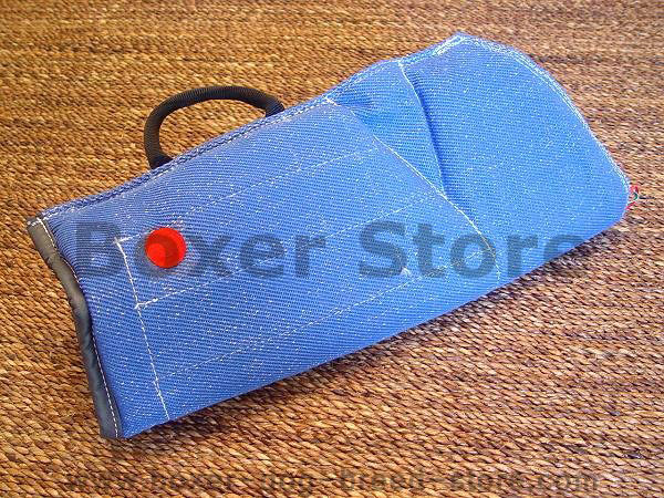 Puppy sleeve made of strong yet safe for your dog french linen